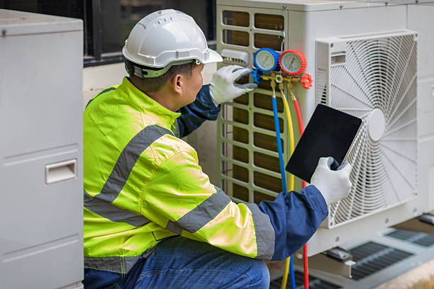 Professional Hvac technician working in Valley Center, CA